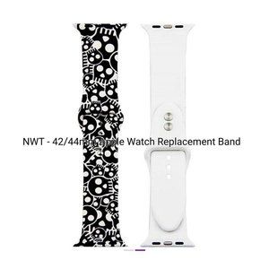 Black Skull Silicone Apple Watch Replacement Band